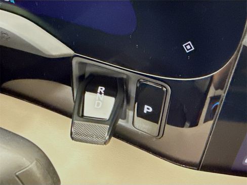 Used 2023 Porsche Taycan image 20