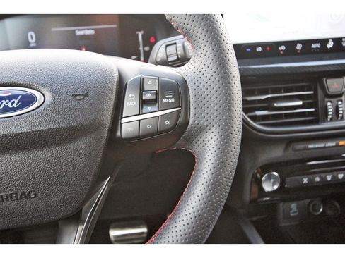 Used 2023 Ford Escape ST-Line w/ Tech Pack #1 FWD image 17