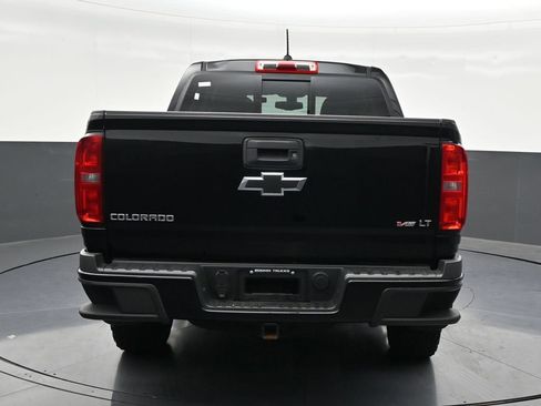 Used 2018 Chevrolet Colorado LT w/ LT Convenience Package RWD image 4