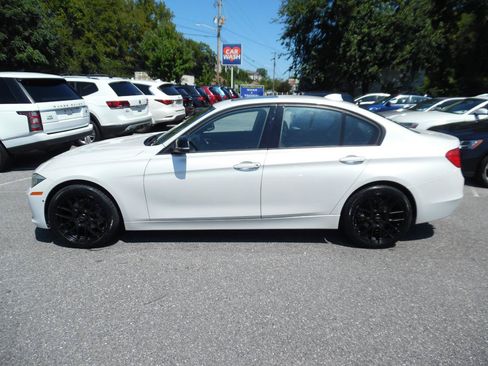 Used 2015 BMW 328i xDrive Sedan AWD/4WD image 2