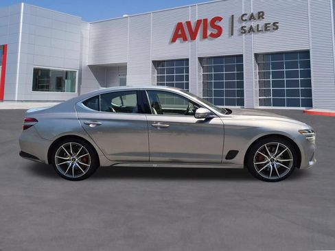 Used 2025 Genesis G70 2.5T RWD image 5
