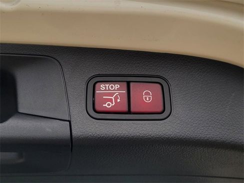 Certified 2023 Mercedes-Benz GLA 250 image 9