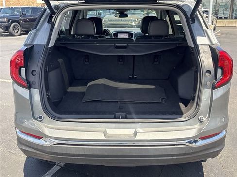 Used 2023 GMC Terrain SLT w/ Infotainment Package II FWD image 26