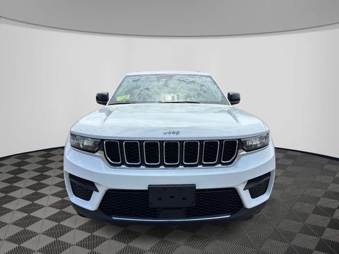 Certified 2023 Jeep Grand Cherokee Laredo w/ Luxury Tech Group I AWD/4WD image 7