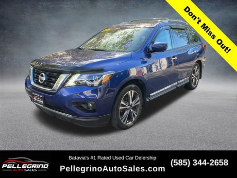 Used 2020 Nissan Pathfinder Platinum image 1