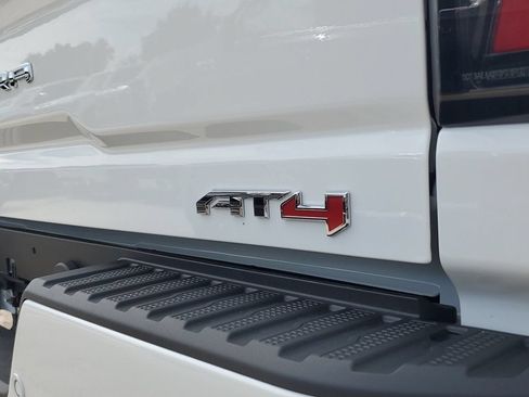 New 2026 GMC Sierra 2500 AT4 w/ AT4 Premium Plus Package AWD/4WD image 9