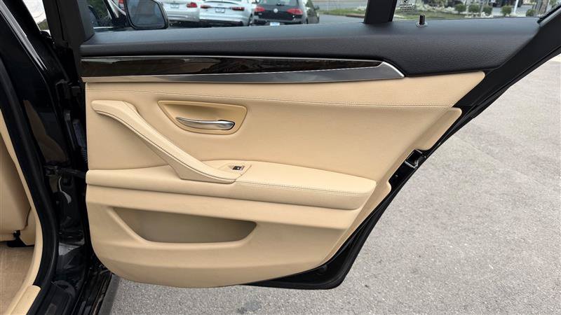 Used 2011 BMW 535i Sedan RWD image 38
