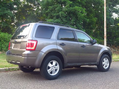 Used 2009 Ford Escape XLT FWD image 4