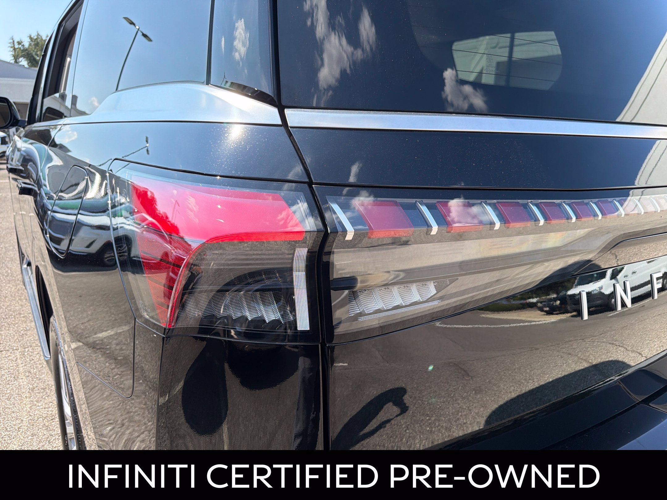 Certified 2025 INFINITI QX80 Luxe RWD image 31