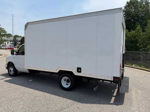 Used 2018 Ford E-350 and Econoline 350 Super Duty w/ Power Windows & Locks Group RWD image 6