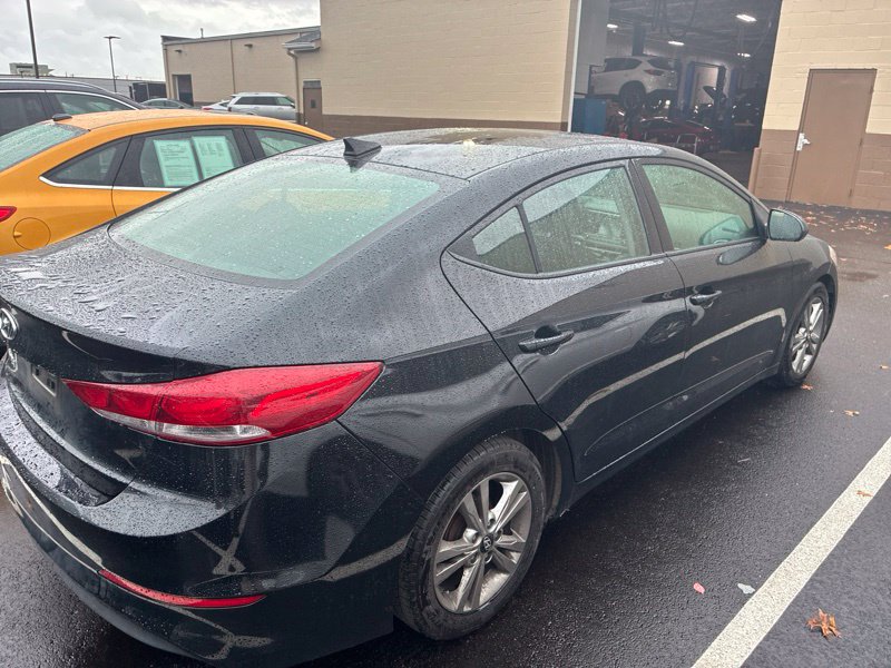 Used 2017 Hyundai Elantra Value Edition w/ Cargo Package FWD image 4