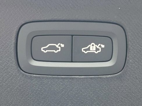 New 2026 Volvo XC90 T8 Plus image 13