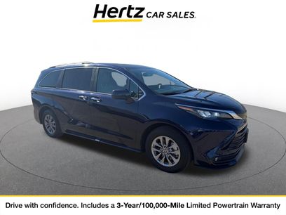 Used 2025 Toyota Sienna XLE