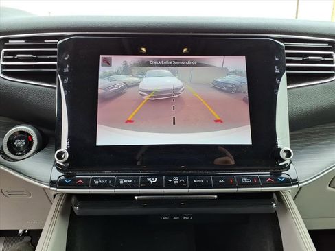 Used 2024 Jeep Wagoneer Series II w/ Flexible Seating Group image 13