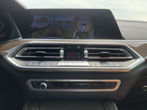 Used 2020 BMW X5 xDrive40i w/ M Sport Package AWD/4WD image 29