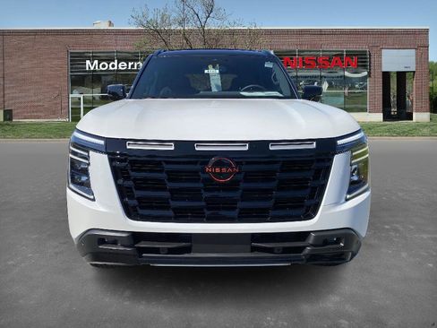 New 2026 Nissan Armada PRO-4X w/ Captain's Chari Seat Package image 6