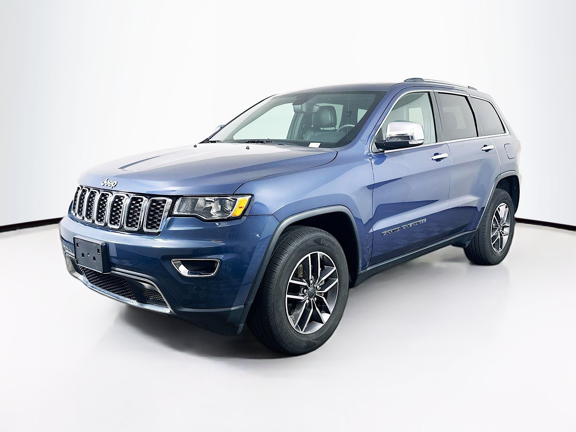 Used 2020 Jeep Grand Cherokee Limited AWD/4WD image 3