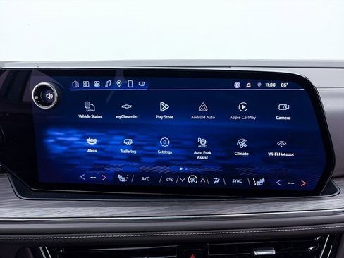 Used 2025 Chevrolet Tahoe Z71 w/ Comfort Package image 25