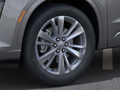 New 2025 Cadillac XT6 Premium Luxury w/ Technology Package image 9