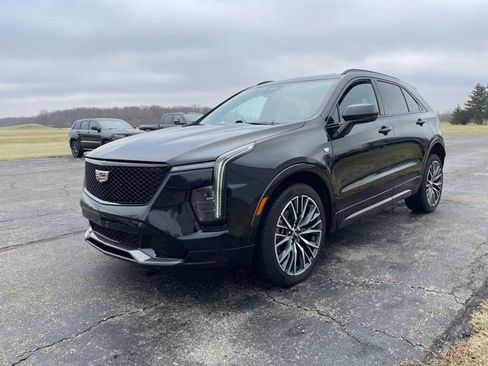 Used 2024 Cadillac XT4 Sport image 7