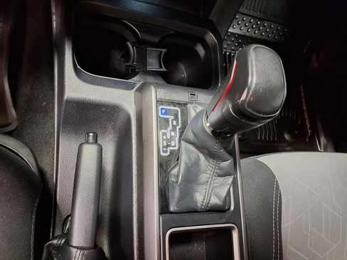 Used 2021 Toyota Tacoma 4x4 Double Cab image 18