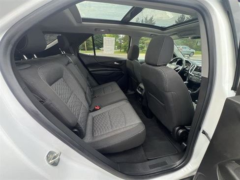 Used 2019 Chevrolet Equinox LT w/ Sun & Navigation Package image 28