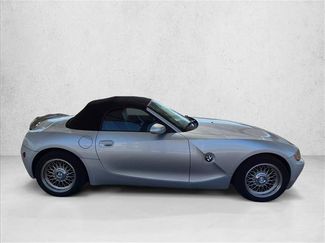 Used 2003 BMW Z4 2.5i RWD video 4