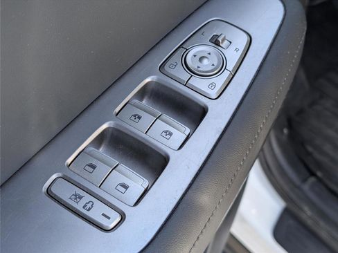 Used 2024 Hyundai Palisade SEL w/ Premium Package image 15