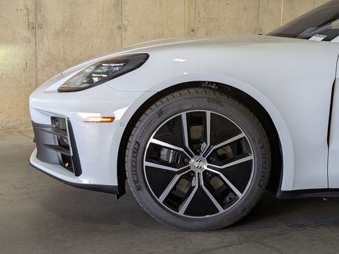 New 2026 Porsche Panamera 4 AWD/4WD image 14