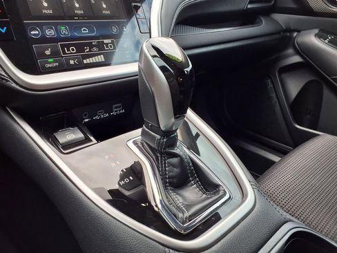 Certified 2025 Subaru Outback Premium image 28