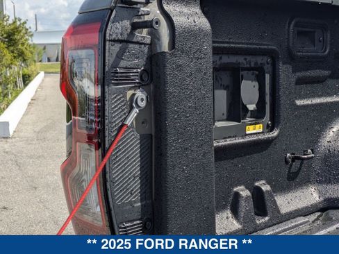 New 2025 Ford Ranger XLT w/ Black Appearance Package AWD/4WD image 15