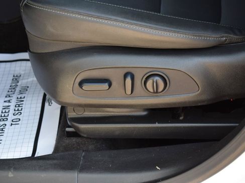 Used 2023 Chevrolet TrailBlazer ACTIV FWD image 30