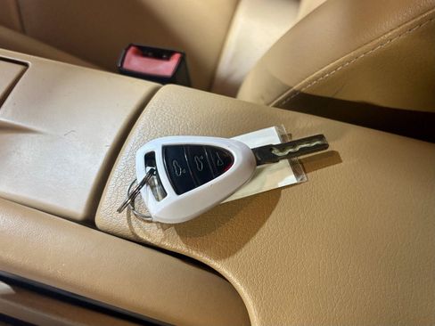 Used 2005 Porsche Boxster RWD image 35