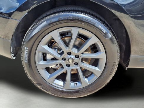 Used 2025 Land Rover Range Rover Sport AWD/4WD image 9