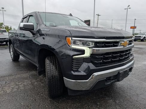 Used 2023 Chevrolet Silverado 1500 LT AWD/4WD image 11