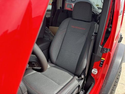 New 2026 Jeep Wrangler Rubicon w/ Xtreme 35 Tire Package image 19