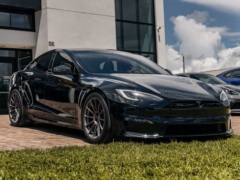 Used 2023 Tesla Model S Plaid AWD/4WD image 7