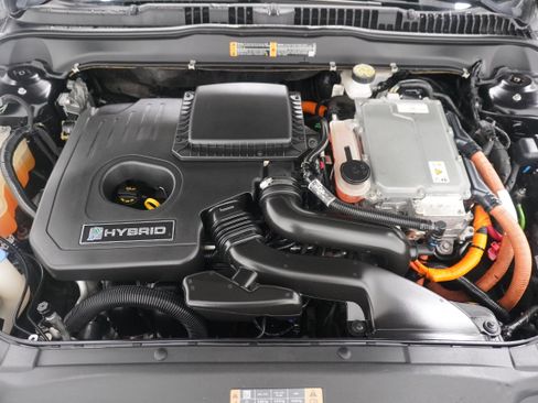 Used 2019 Ford Fusion SE FWD image 27