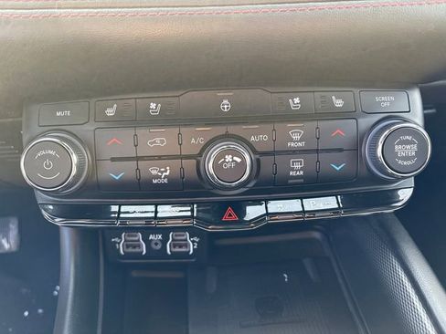 Used 2022 Dodge Durango R/T w/ Blacktop Package image 26