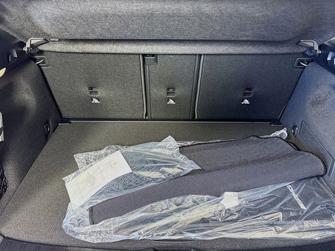 New 2025 Mercedes-Benz GLA 35 AMG 4MATIC image 24