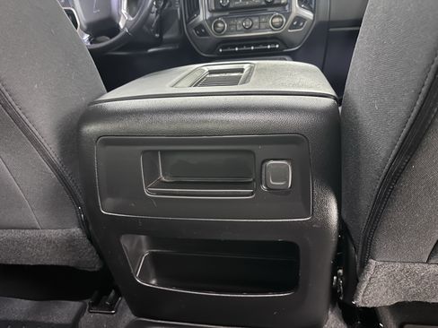 Used 2018 Chevrolet Silverado 1500 LT w/ All Star Edition image 29