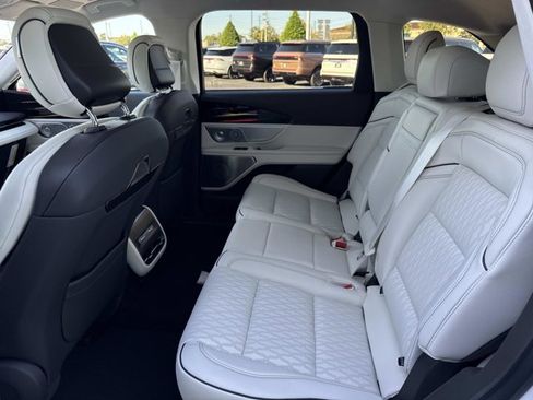 New 2026 Lincoln Nautilus Black Label image 16