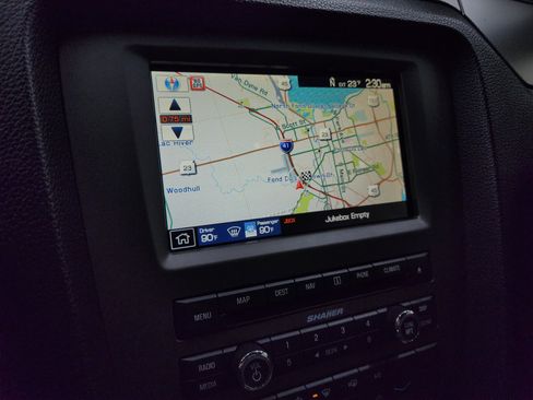 Used 2010 Ford Mustang GT image 11