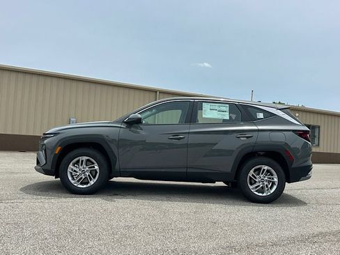 New 2026 Hyundai Tucson SE AWD/4WD image 2