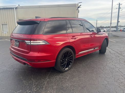 Used 2025 Lincoln Aviator Reserve w/ Luxury Package image 3