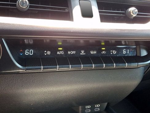 Used 2024 Lexus UX 250h AWD w/ Premium Package image 19