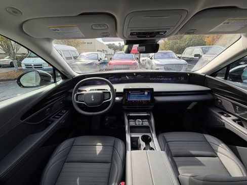 New 2026 Lincoln Nautilus Reserve image 11