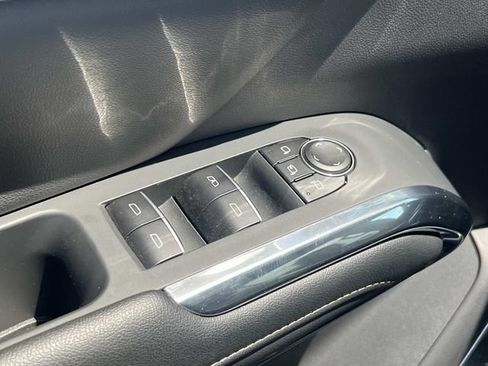 Used 2026 Chevrolet Traverse High Country AWD/4WD image 16
