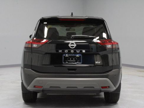 Certified 2023 Nissan Rogue SV FWD image 10