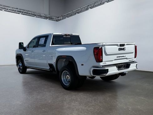 Used 2022 GMC Sierra 3500 Denali AWD/4WD image 5